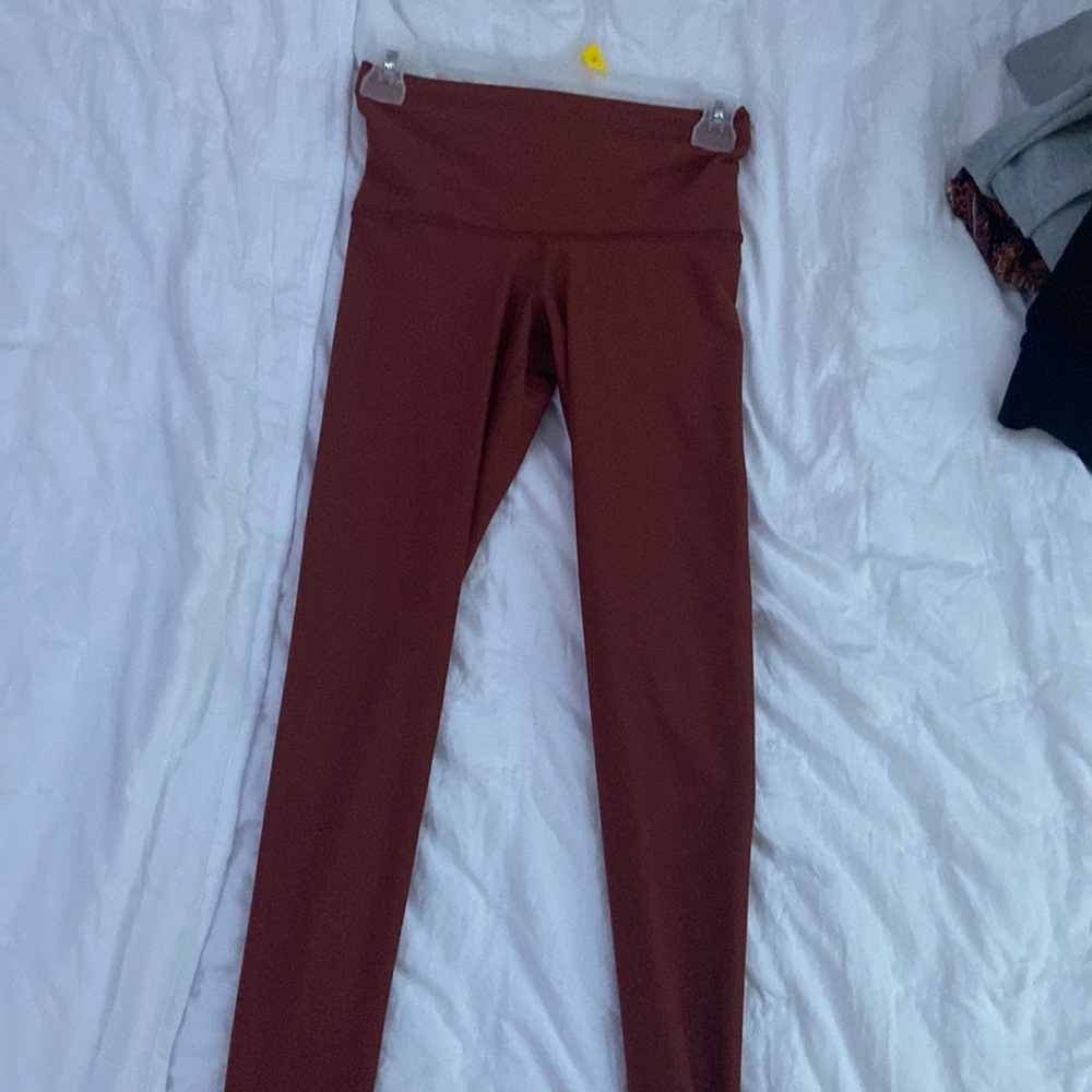 Athletic leggings